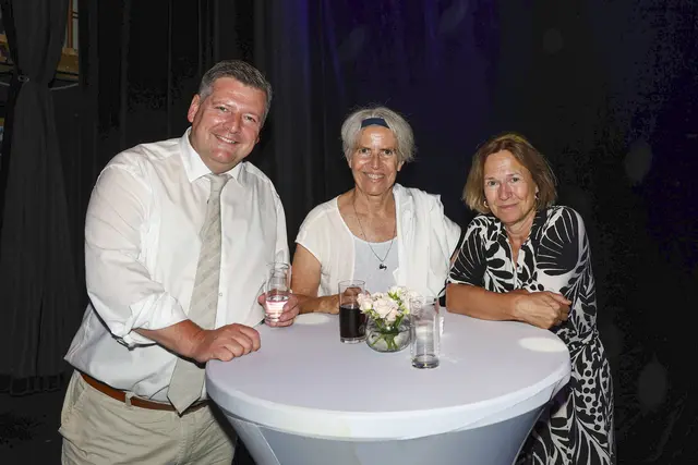 Vl. Vizebürgermeister Markus Riedmayer, Journalistin Gabriela Stockmann, schauspielerin und Hochschulprofessorin Sabine Muhar | Foto: Eipeldauer