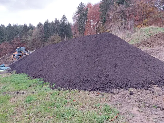 Die Abfälle werden zu nachhaltigem Kompost verarbeitet. | Foto: Gärtnerei - Kompostanlage Nast
