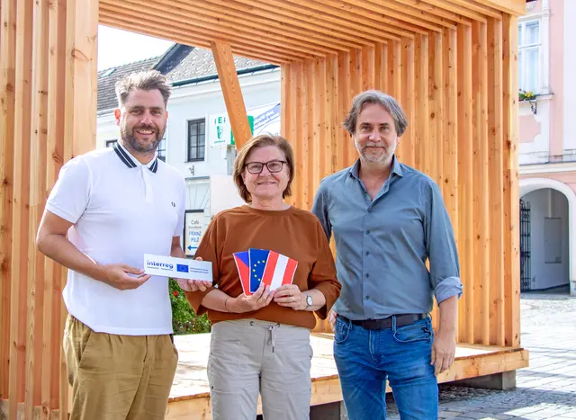 Abteilungsleiter Clemens Köhler, Bürgermeisterin Helga Rosenmayer und Stadtrat Alexander Berger. | Foto: Harald Winkler