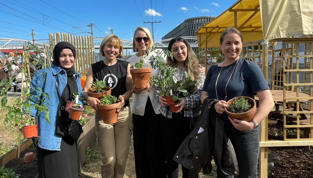 Graben, jäten, ernten: 40 Frauen bekommen in Favoriten die Möglichkeit, kostenlos eine Parzelle zu bepflanzen. Das Projekt nennt sich Frauengarten. | Foto: Cape 10