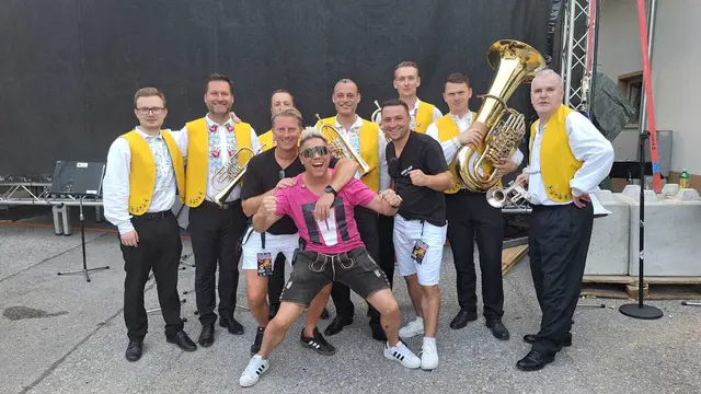 Sportfest des SCU Schrattenberg: SCU Obmann Karl Breithut, Hauptorganisator Michael Kramer, Vlado Kumpan und Matty Valentino | Foto: SCU Schrattenberg