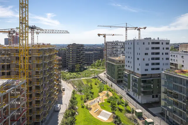 Der erste 14.000 Quadratmeter große Teilbereich des Bert-Brecht-Parks ist offiziell eröffnet.   | Foto: Markus Schieder
