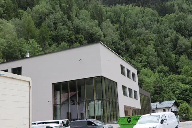Im Gewerbegebiet Wiesberg entstand die Silvretta Brauerei - weitere Betriebe sollen folgen. | Foto: Thomas Seelos