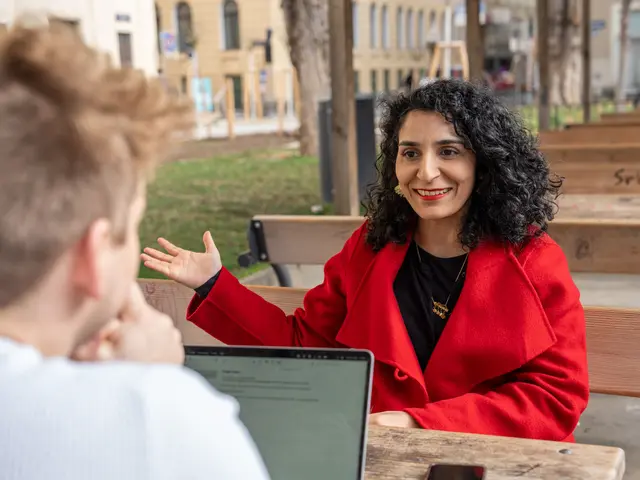 Bezirkschefin Saya Ahmad (SPÖ) stellt klar, dass der Bezirk bei Märkten keine Handhabe hat.  | Foto: Valentina Marinelic/MeinBezirk