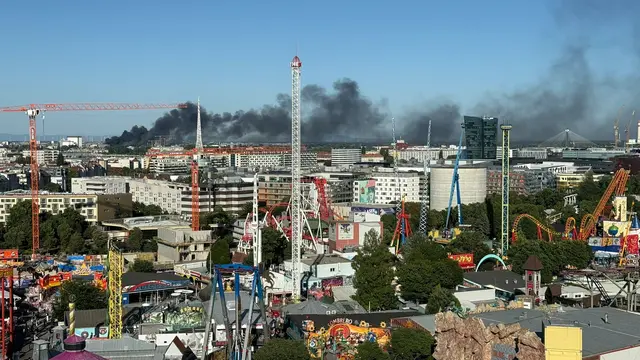 Großbrand in der Donaustadt. Die Energie AG Umwelt Service soll betroffen sein. | Foto: Jonathan Weiss/MeinBezirk