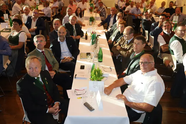 Im Rahen der Generalversammlung feierte die Agrarunion Südost 100 Jahre.