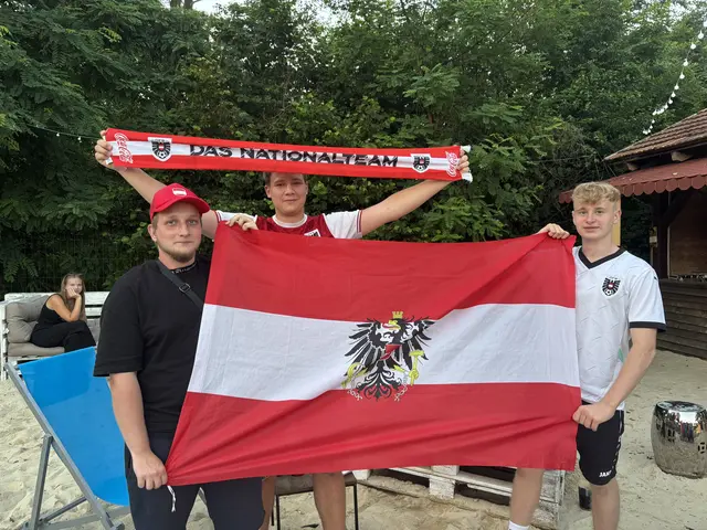 Die Fans sind bereit die Mannschaft anzufeuern | Foto: Johanna Müllner
