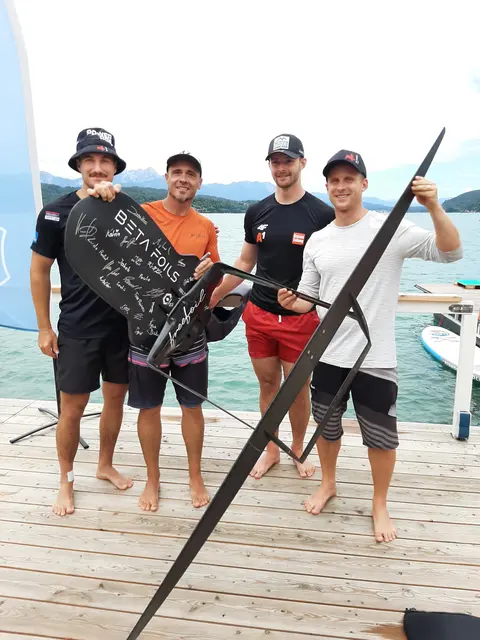 Patrick Feuerstein,  Roman Schaller (Pump Foil Club - Austria), Joshua Sturm und Hanno Douschan(LSVK)  | Foto: Tiefling/KK