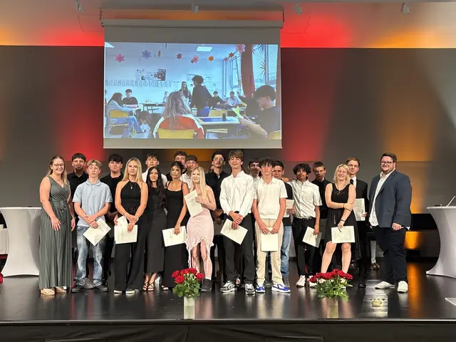 Für die 75 Schülerinnen und Schüler der Polytechnischen Schule Eisenstadt startet nun ein neuer Lebensabschnitt. | Foto: Dorottya Fejes/MeinBezirk