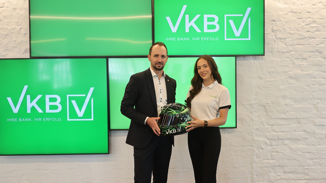 Es ist fix: Die VKB unterstützt das 19-jährige Rennsport-Talent Emma Felbermayr aus Buchkirchen (Oberösterreich). | Foto: VKB