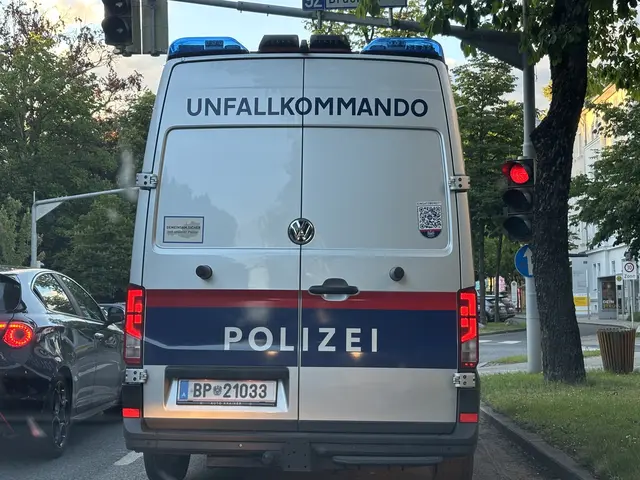 Der 29-Jährige sei zuhause angetroffen worden. Dort habe er zunächst bestritten, den Pkw gelenkt zu haben. (Symbolfoto) | Foto: MeinBezirk/Lea Kainz