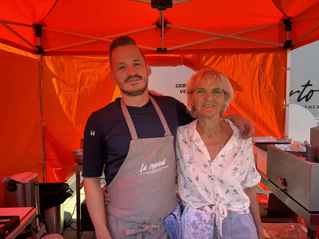 Gert und Maren freuen sich euch mit süßen Köstlichkeiten versorgen zu dürfen. | Foto: MeinBezirk.at/Michaela Erlacher