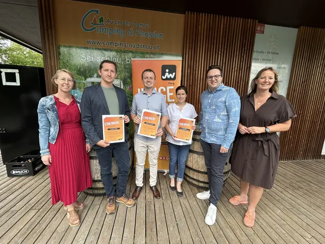 Eveline Grabmann, Florian Knoll, Moritz Aschauer, Franziska Scheuwimmer-Geirhofer, Leo Jindrak, Eva Steinkellner (von links nach rechts). | Foto: WKO Perg