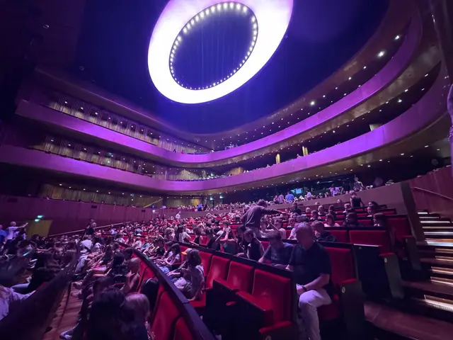 Auch abseits der Auftritte blieb Zeit zum Staunen: Die Familienoper „Madita“ im Musiktheater Linz wurde für die Kinder zum besonderen Erlebnis.