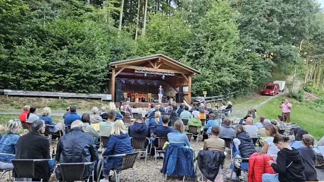 Unterhaltsamer Abend mit Romeo Kaltenbrunner. | Foto: Elke Hochgatterer 