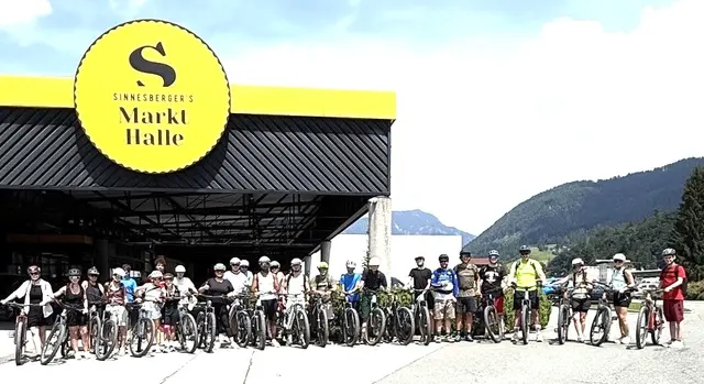 Die Schülergruppe machte bei Sinnesberger Halt. | Foto: TFBS Kitzbühel