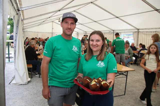 Kinderfest: Bürgermeisterin Martina Berger und USV-Obmann Bernhard Binder.