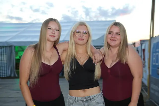 Marie, Sophie und Leonie waren gut gelaunt.  | Foto: N. Kreuzhuber