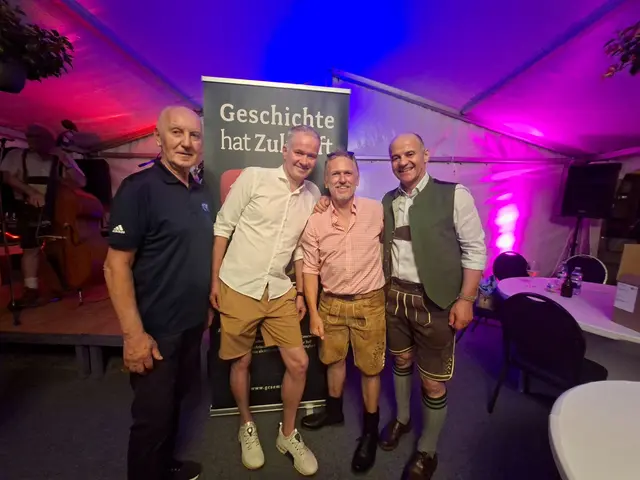 v.l.: Clubmanager Fritz Hofer, Vizepräsident Friedrich Vesely, Clubpräsident Alexander Kramel und Bürgermeister Hermann Doppelreiter Gemeinde Semmering | Foto: GC Semmering