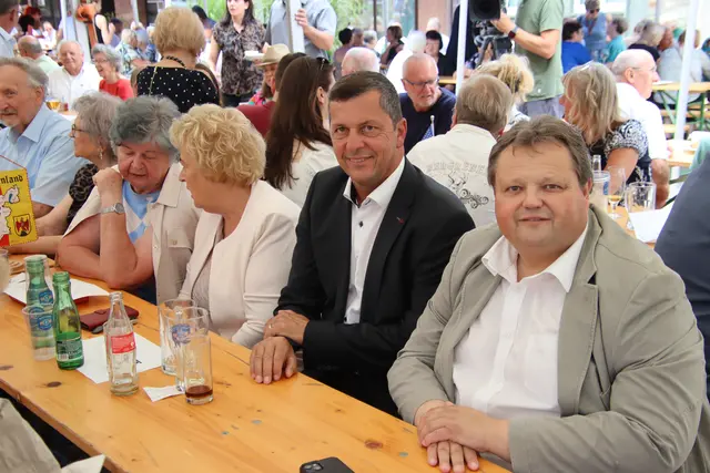 ÖVP-Klubobmann Bernd Strobl, Güssings Vizebürgermeister Franz Fabian, die ehemalige Landtagspräsidentin Verena Dunst (von rechts). | Foto: Martin Wurglits