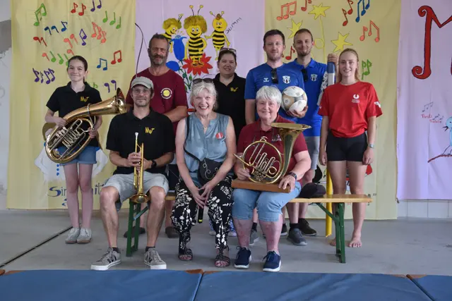 Vorne: Alfred Bauer, Jutta Halmetschlager, Andrea Steiner, Magdalena Weiss. Hinten: Hannes Stangel, Nicole Weiss, Manuel Plesser-Seidlhuber, Christoph Hirschl, Annika Hofbauer. | Foto: Michaela Müller