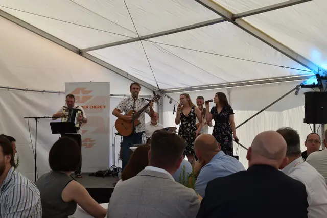 Peter Friesenbichler und Band. | Foto: Mirjam Preineder