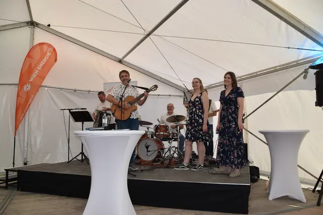 Peter Friesenbichler und Band. | Foto: Mirjam Preineder