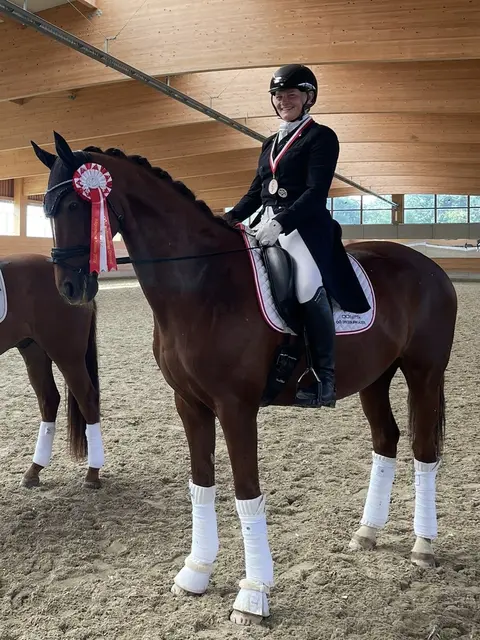 Mit ihren konstant starken Leistungen unterstrichen die Grabner-Schwestern einmal mehr ihre Klasse im oberösterreichischen Dressursport. | Foto: Grabner