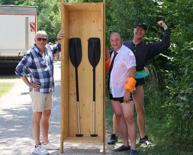 Rudolf Vogtenhuber mit Team "Paragraphen Raider", Amtsleiter Mario Schneeberger und Thomas Raider (v.l.).  | Foto: Helmut Klein