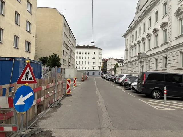 Die Alliiertenstraße wird ab Ende Juli für den Fahrzeugverkehr gesperrt.  | Foto: Luca Arztmann/MeinBezirk