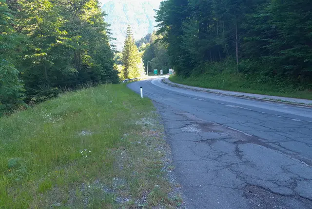 Die L35 Bleiberger Straße zwischen Bleiberg-Kreuth und dem Jakoministeinbruch wird auf rund 1,6 Kilometern umfassend saniert. | Foto: Land Kärnten