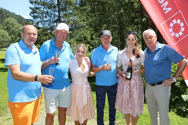Olympiasieger Franz Klammer lud zur traditionellen Franz Klammer Trophy – und zahlreiche Sportler und Größen aus Tourismus und Wirtschaft kamen, um mit ihm gemeinsam zu golfen.  | Foto: Egon Rutter