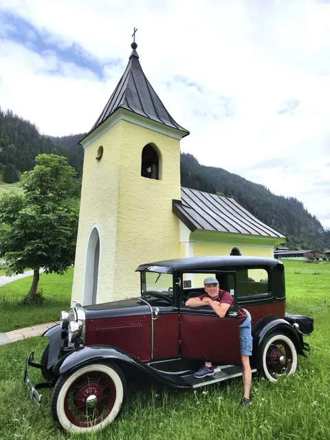 Dank der Motorrevision absolvierte der Oldtimer die gesamte Strecke ohne Defekt. | Foto: Hannes Schmid