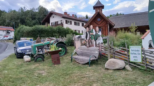 In Birkfeld (Edlseer Alm) präsentierte Hons Petutschnig sein Programm "Hons im Glück". | Foto: Josef Hofmüller