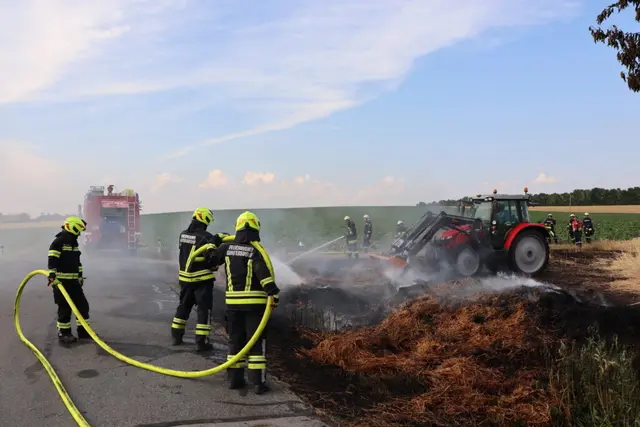 Durch das rasche Eingreifen der Einsatzkräfte konnte eine Ausbreitung des Feuers verhindert werden. | Foto: AFKDO Haugsdorf