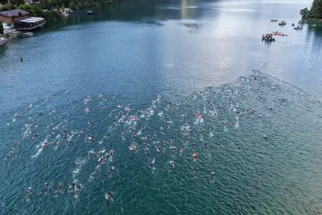 Vom Start bis ins Ziel: Das Achensee Langstreckenschwimmen 2026 begeisterte Aktive und Publikum mit selektiven Distanzen und traumhaftem Sommerwetter.

 | Foto: Achensee Tourismus