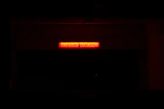 In der Nacht auf Dienstag, 7. Juli, gingen in Teilen von Thalheim die Lichter aus – dafür leuchteten die Warnanlagen. | Foto: laumat.at