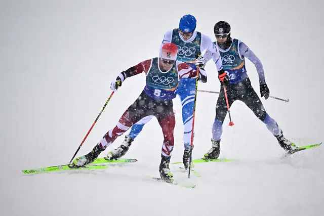 Jetzt ist es fix: Das IOC verbannt die Nordische Kombination, hier zu sehen die vergangene Ausgabe in Mailand und Cortina d'Ampezzo mit Johannes Lamparter, von der Olympia-Bühne. | Foto: APA-Images / AFP / TOBIAS SCHWARZ