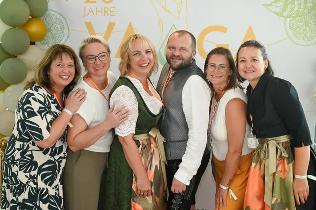 VAGA-Vorstand: Sabine Juritsch-Berger, Karoline Winter, Ingrid Karner, Thomas Schlager, Silke Braun, Martina Steiner (v. l.)  | Foto: Renate Trummer|fotogenia