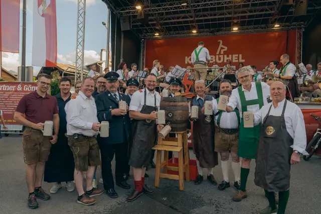Die Stadtfeuerwehr Kitzbühel konnte wieder zahlreiche Gäste aus nah und fern beim Feuerwehrfest begrüßen. | Foto: Stadtfeuerwehr Kitzbühel