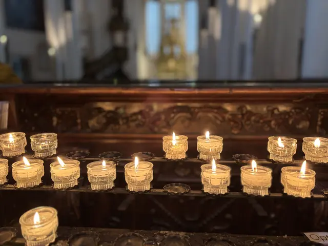 Der Tod ist das Tor zum Licht am Ende eines mühsam gewordenen Weges. (Franz von Assisi zugeschrieben) | Foto: Ulrike Öhlinger