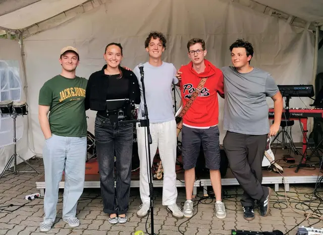 Puls – die Partyband – sorgt bei Kreuzwirt Walter Scheiber für Stimmung. | Foto: Puls