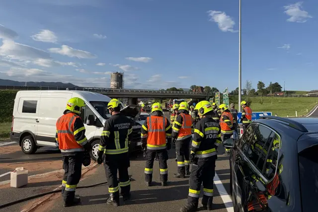 Viele Helfer waren im Einsatz.