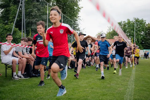 In der MS Laßnitzhöhe gab es einiges zu feiern. So gibt es die Schule bereits seit 60 Jahren, im Juni wurde der 1. Sponsored Walk &amp; Rund durchgeführt und die Schülerinnen und Schüler konnten sich im Rahmen eines Kreativwettbewerbs auszeichnen. | Foto: MS Laßnitzhöhe