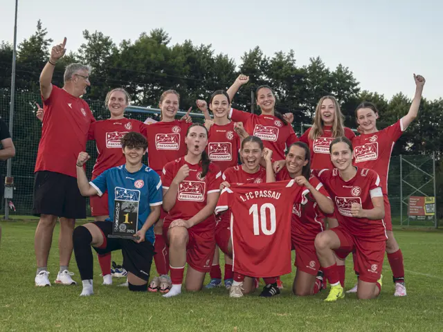 Die Titelverteidigerinnen des FC Passau kommen wieder nach Lembach.  | Foto: Willi Grinninger