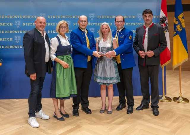 Michael Christoph, Johanna Mikl-Leitner, Michael Polt, Alexandra Weber, Martin Kaburek, Bernhard Thain (v.l.). | Foto: NLK Filzwieser
