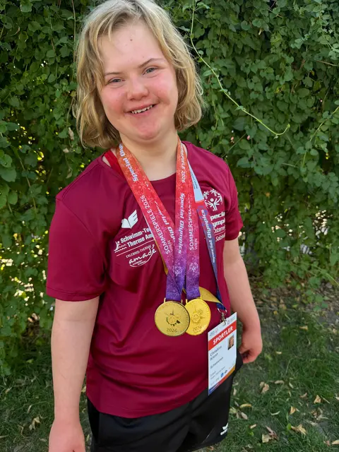 Christina Krenn aus Altenmarkt holte gleich zwei Goldmedaillen bei den Special Olympics.  | Foto: Emma Krenn