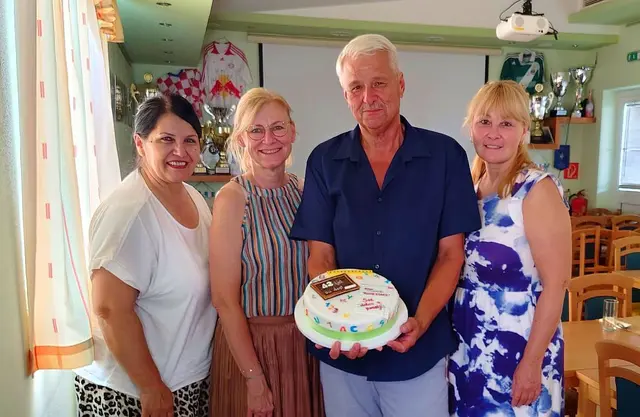 In den Ruhestand: Karl Knor unterrichtete 42 Jahre an der Volksschule Neuberg, 16 davon war er als Direktor tätig. | Foto: Volksschule Neuberg