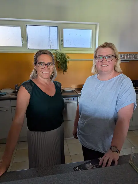 Bürgermeisterin Karin Weishäupl (r.) freute sich über die vielen Besucherinnen im Gemeindesaal von Hörbich. | Foto: Frauen in der OÖVP Bezirk Rohrbach