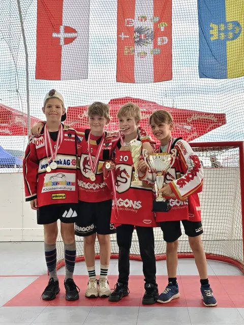 Nach dem Meistertitel in der Bundesliga sicherte sich die U13 der Red Dragons den Vizemeistertitel bei der Österreichischen Meisterschaft. | Foto: Red Dragons Altenberg